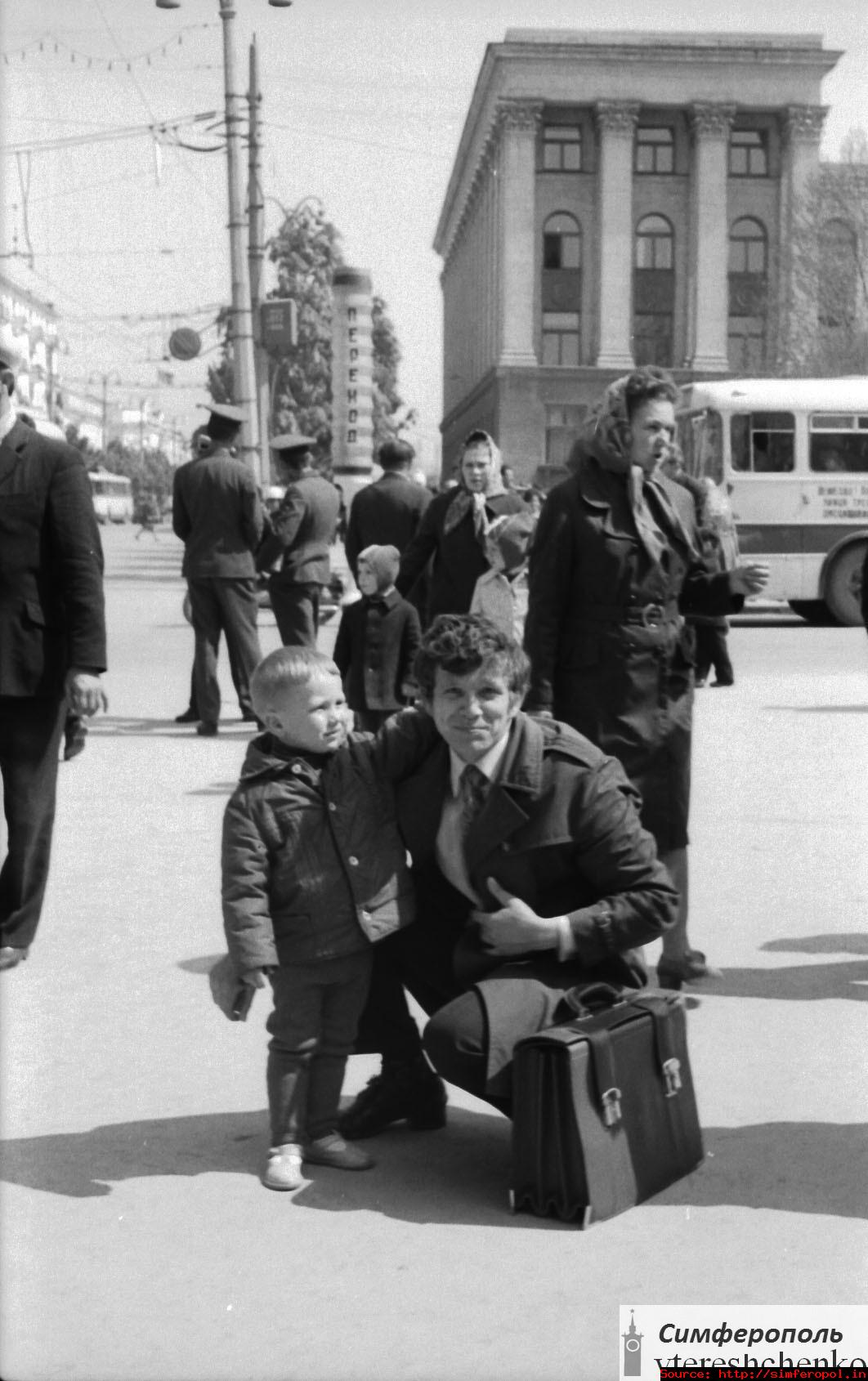 Прикрепленное изображение: Угол Гоголя-Кирова.jpg